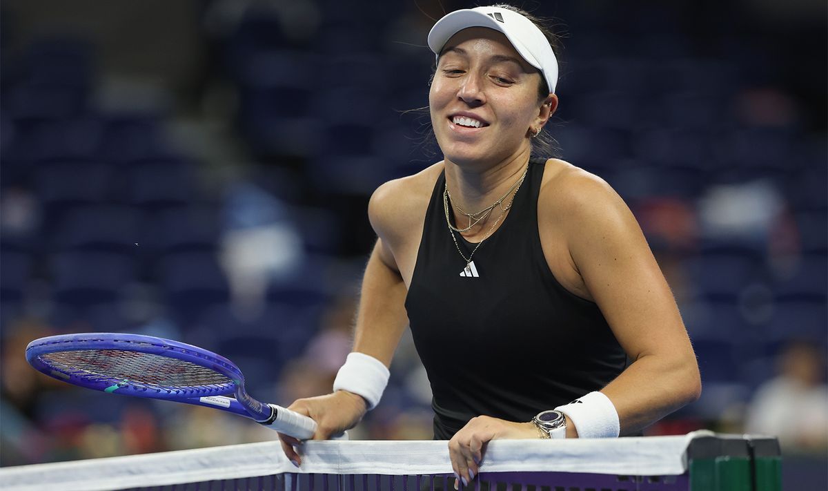 Пегула вышла в полуфинал «Мастерса» в Ухане, где сыграет с Соболенко или Рыбакиной