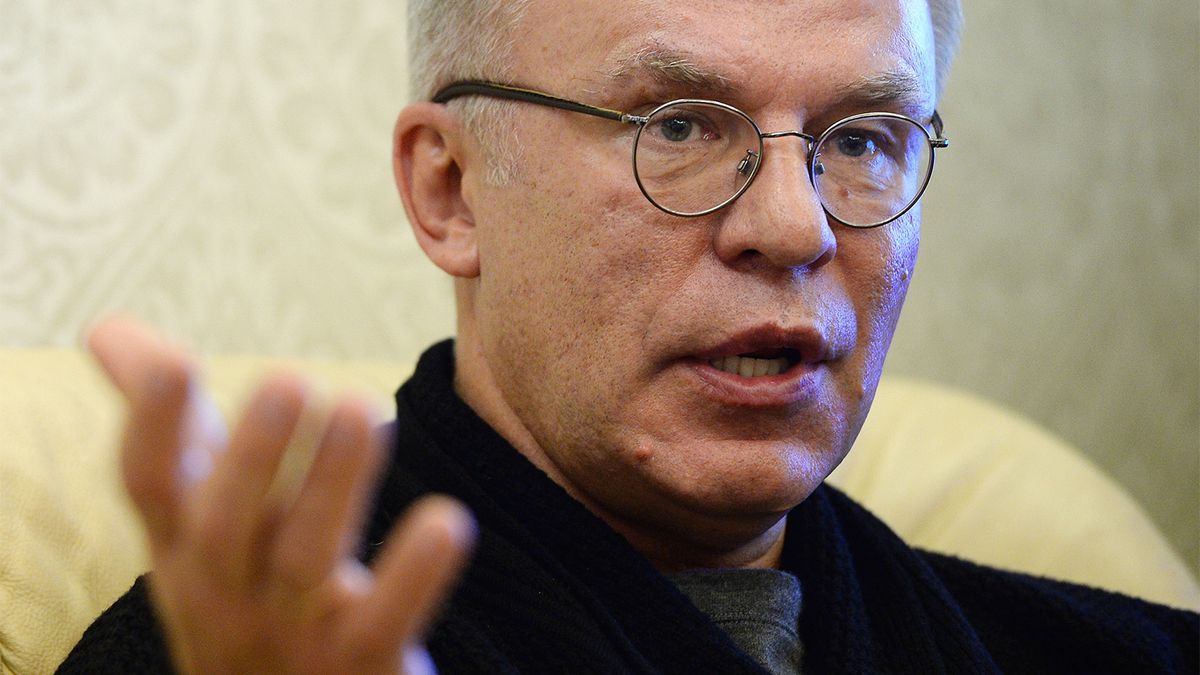 Фетисов про баннер украинцев с горящим Кремлем: Это беспредел. Надо предъявлять финансовые претензии УЕФА