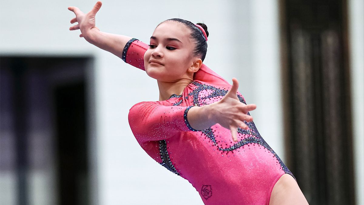 У спортсменов детства нет. Звездочка русской гимнастики Каюмова: победа на ЧМ-2025, иностранцы, кумиры