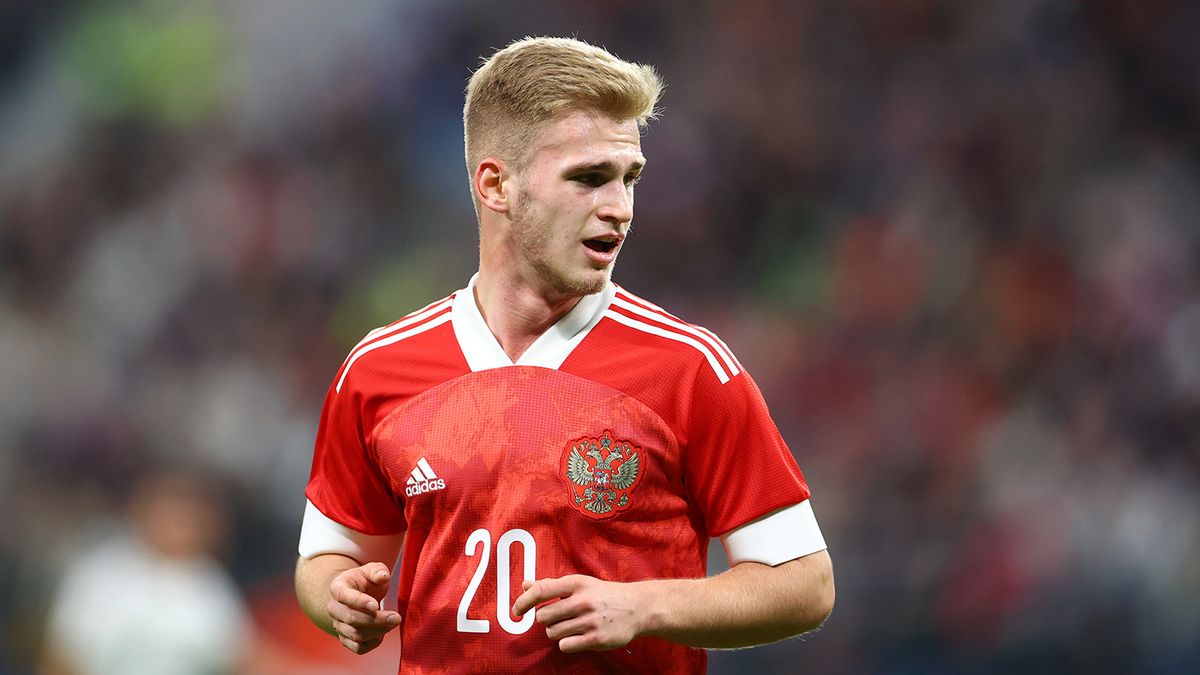 Агент оскорбил футболиста сборной России Пиняева после откровенного признания: Если ты дебил