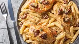 Приготовила курицу по завирусившемуся рецепту из соцсетей: настолько вкусная, что из-за нее зовут замуж