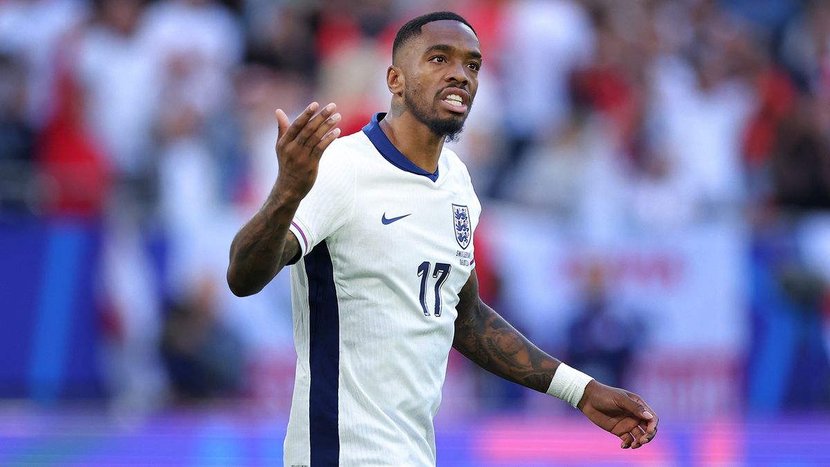 Форварда сборной Англии арестовали за удар головой в баре