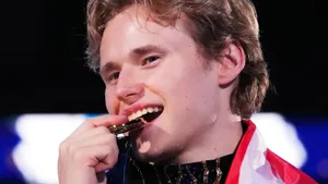 Проигрывавшая в России фигуристка идет к золоту, гениальный Малинин хочет новый рекорд. Все о чемпионате США