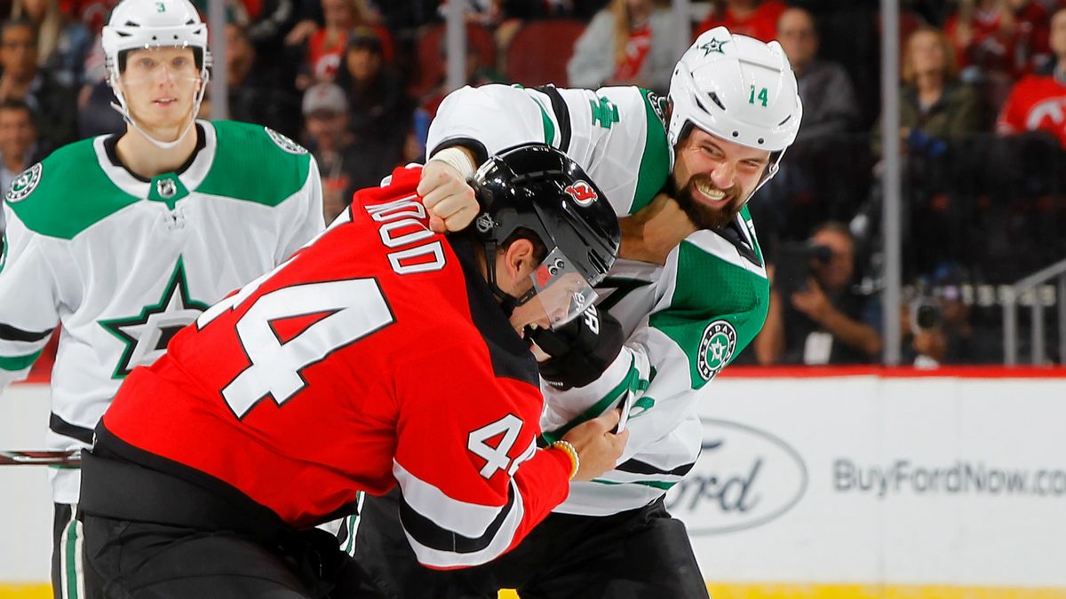 Бенн вторым в истории «Далласа» забил 400 голов в НХЛ