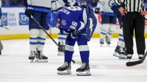 Русская банда разносит соперников, Кучерова чуть не сломал канадец, Чинахов кайфует рядом с Малкиным. Наши в НХЛ