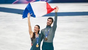 «Этот спорт прогнил». Как слова великого фигуриста-чемпиона Сизерона о Николае Серенсене восприняли в мире