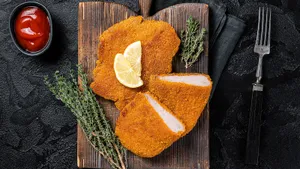 Готовлю куриные отбивные по маминому рецепту уже много лет: невероятно вкусными их делает один секретный ингредиент