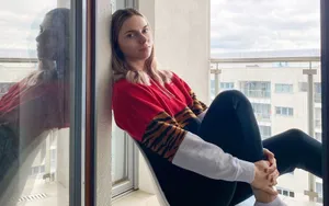 Тимановская пожаловалась на тяжелую жизнь в Варшаве: «Мы даже собаку выгуливаем с охраной»