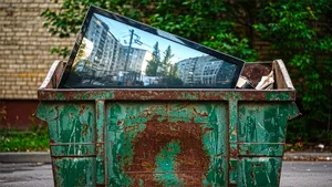 Теперь понятно, почему исчезли плазменные телевизоры, хотя о них мечтали миллионы. Сегодня плазма — раритет