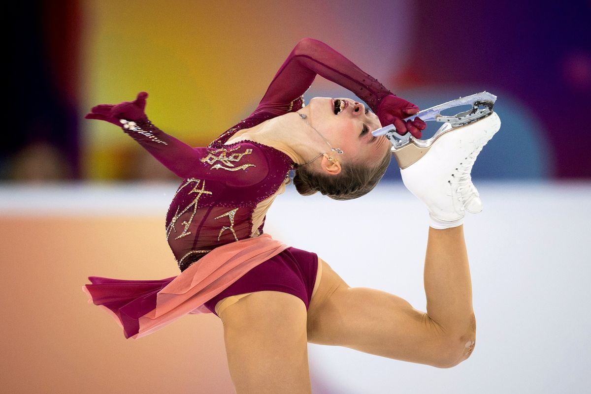 Губки бантиком Щербаковой, синие очки Косторной, Трусова в будоражащем топе. Воссоединение великого трио ТЩК: Фото