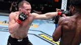 «Стыдно так делать». У русского чемпиона UFC отобрали пояс. Ян хочет реванш и обвиняет соперника в симуляции