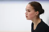 «Она проиграла, все кончилось». Загитова ушла из спорта, а не приостановила карьеру: версия Уткина