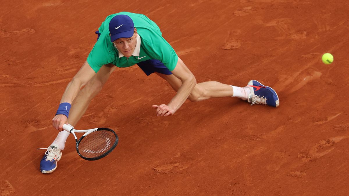 Синнер победил Махача и вышел в 1/4 финала «Мастерса» в Монте-Карло