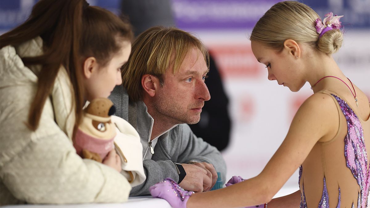 Болезненное признание примы Плющенко, как Евгения перепутали с сыном, правда о КНДР. Фигуристы на Гран-при