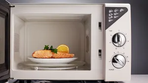 Некоторые продукты нельзя разогревать повторно: список. Меняется структура — становятся опасными для здоровья