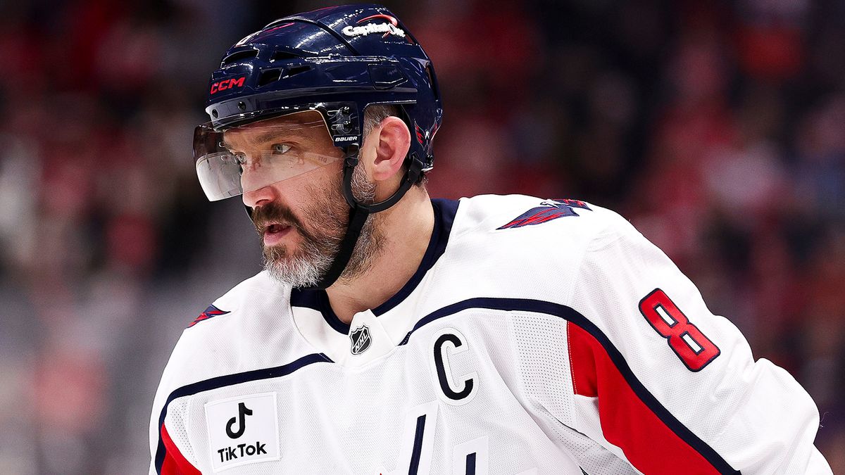 Овечкин забросил 912-ю шайбу в НХЛ, прервав 9-матчевую серию без голов