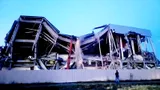 «Арены-Омск» больше нет. Кадры обрушения остатков хоккейного стадиона