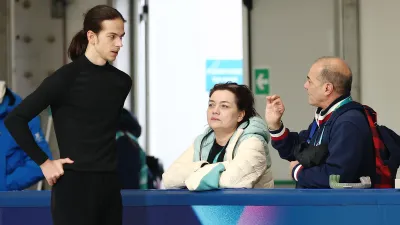 Петр Гуменник, Вероника Дайнеко, Рафаэль Арутюнян