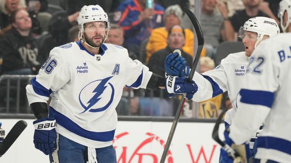 Русский супергерой переписал историю Америки! Кучеров расправился с командой Панарина, установив редкое достижение