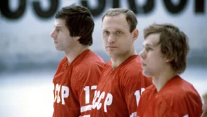 Они были героями СССР, но оставались обычными парнями! Как легенды ЦСКА Харламов и Петров подшутили над другом