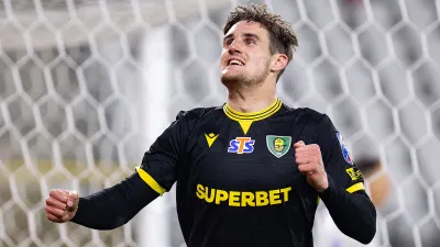 Илья Шкурин