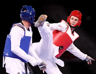 Владислав Ларин