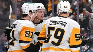 Сбежал из американского клуба, а теперь безжалостно его добил! Сибиряк Чинахов помог Кросби уничтожить «Коламбус»