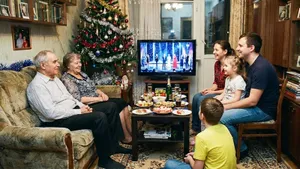 Что посмотреть по ТВ на Новый год — 2026: телепрограмма — гид по праздничным шоу и концертам