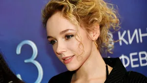 Внучка легендарной актрисы СССР — новая Мальвина: что еще надо знать об Анастасии Талызиной