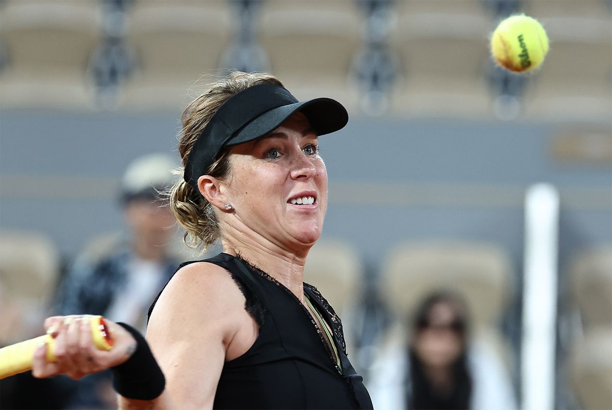 Павлюченкова потерпела поражение на старте турнира в Абу-Даби