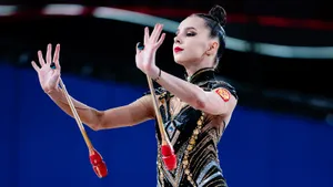 Прима русской гимнастики снова совершила камбэк. Разнесла оппоненток во второй день