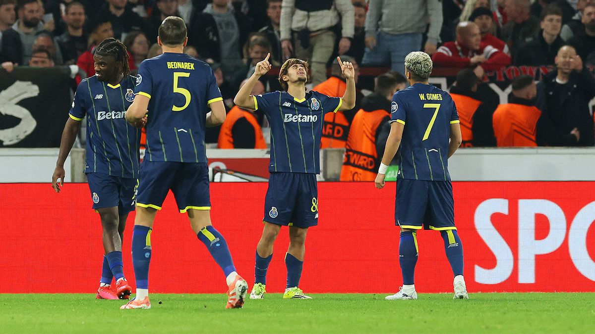 «Порту» обыграл «Штутгарт» благодаря голу Моры в первом матче 1/8 финала Лиги Европы