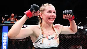 Русская красотка едет на вражескую территорию за победой. Железнякова намерена закрепиться в UFC