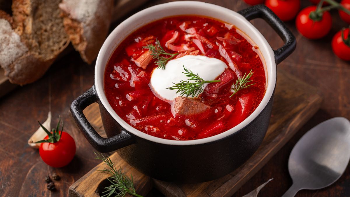 Канадец из СКА назвал любимые блюда в России: «Сырники на завтрак, борщ на ужин»