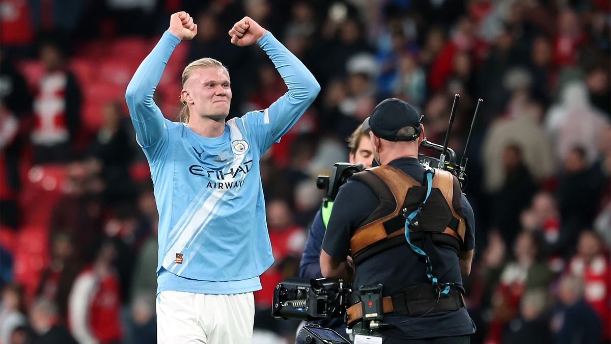 Холанд подарил своему муниципалитету самую дорогую норвежскую книгу в истории стоимостью 11 миллионов рублей