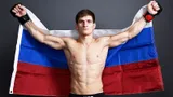 Непобежденный боец из России включается в гонку за титул UFC. Прогноз на Мовсар Евлоев — Дэн Иге