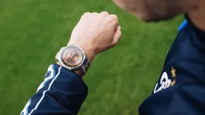 HUAWEI Watch GT 6 Pro уже продают в России: титановый корпус, новые приложения и до 3 недель без подзарядки