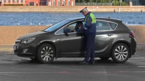 Коварная ловушка при развороте может обернуться потерей прав: как не попасться