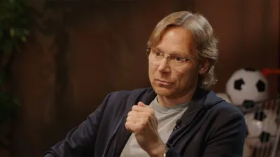 Валерий Карпин