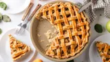 Что приготовить из дачных яблок, кроме шарлотки: 3 пирога, которые удивят гостей