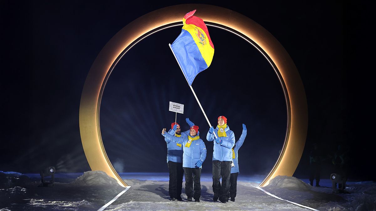 Путин, армия России, СВО. Лыжница, которая несла флаг Молдавии на Олимпиаде, подписана на пророссийские группы