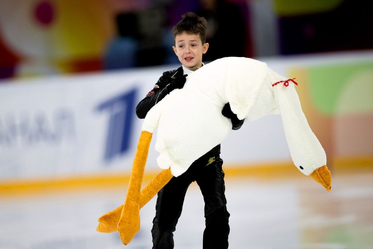 Губки бантиком Щербаковой, синие очки Косторной, Трусова в будоражащем топе. Воссоединение великого трио ТЩК: Фото