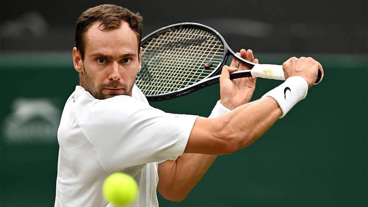 Сафиуллин стал победителем Челленджера в Португалии