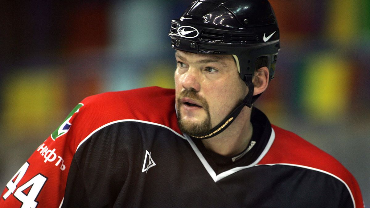 Страшное горе русского богатыря  он потерял брата в уличной драке: Нашли через 20 дней, запах по дымоходу пошел