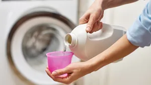 Вместо порошка использую для стирки более эффективное средство: одежда как новая после геля