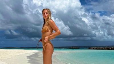 Красавица-фигуристка Синицина показала серию фотографий в 7 разныхкупальниках: «Вопрос к девочкам» - 5 июля 2023 - Sport24
