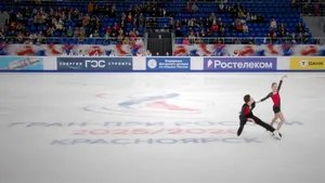 Молодые дуэты школы Тутберидзе сражаются за подиум на Гран-при. Именно они — будущее парного катания России