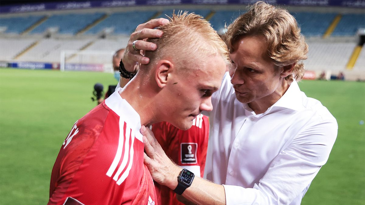 Видео: Тюкавин и Кисляк отправились на рыбалку перед матчем сборной России