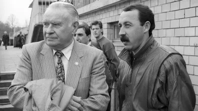 Валерий Газзаев