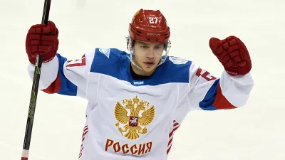 Артемий Панарин